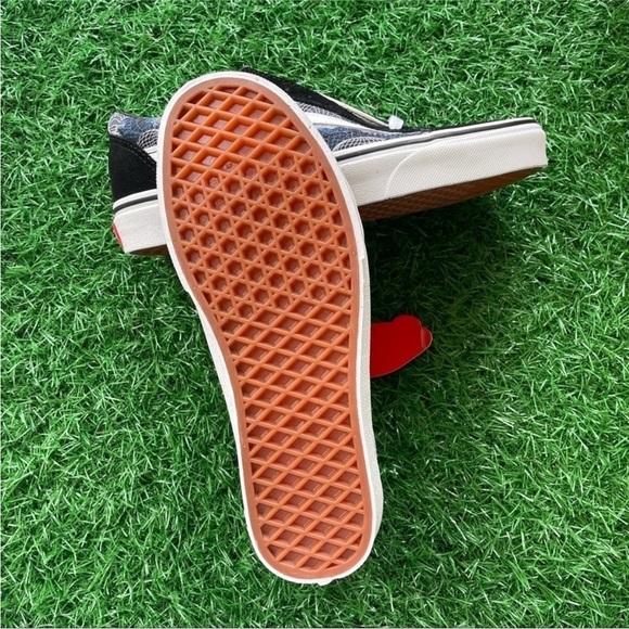 Vans Old Skool Wireframe Skulls - Picture 4 of 6